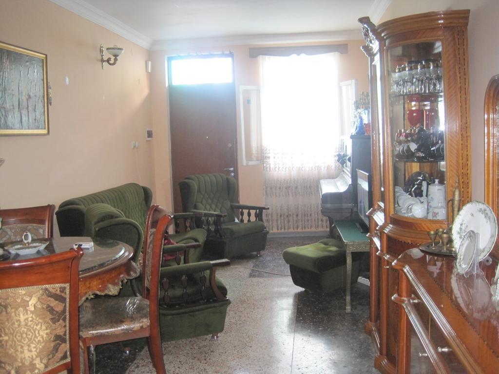 Metaxa Guesthouse Батуми Экстерьер фото