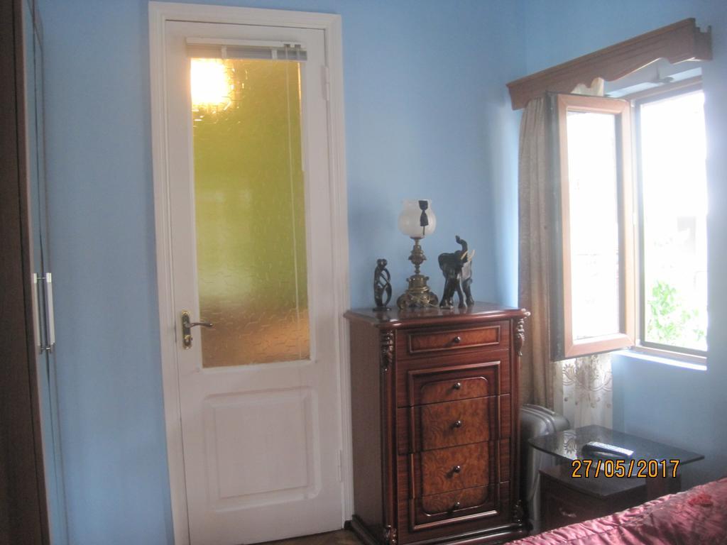 Metaxa Guesthouse Батуми Экстерьер фото